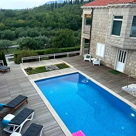 Oasis Cypress 3* Čilipi