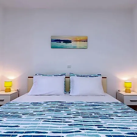 Hotel Oasis Cypress Čilipi