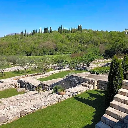 Oasis Cypress 3*