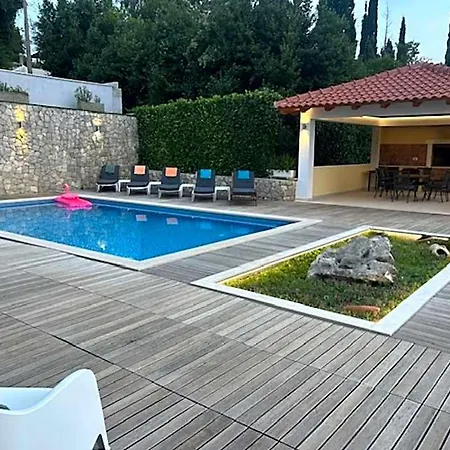 Hotel Oasis Cypress Čilipi