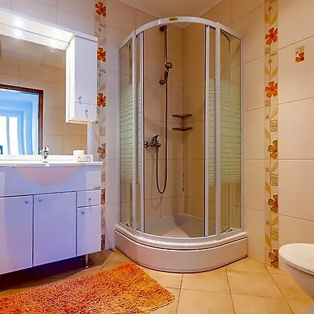 Oasis Cypress Hotel 3*